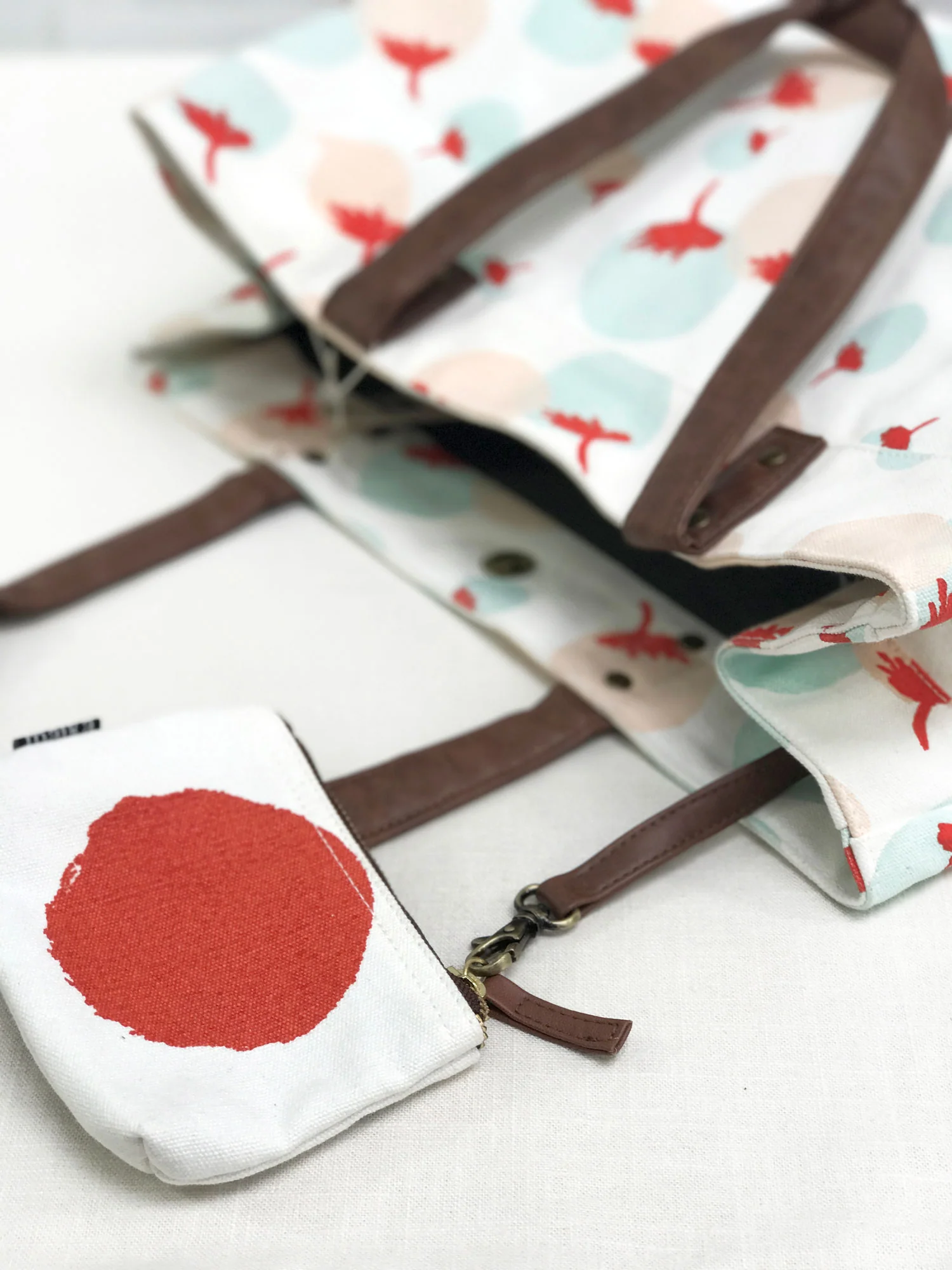 Carryall Tote - Hana - Image 4