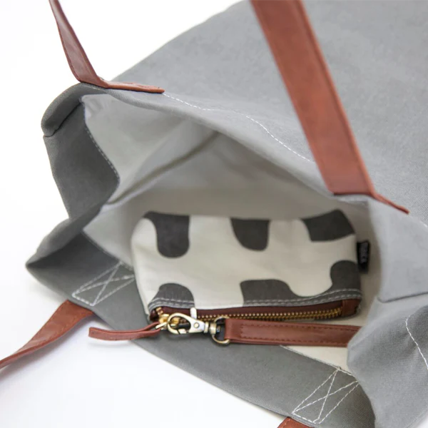 Market Tote Echo Charcoal - Image 5